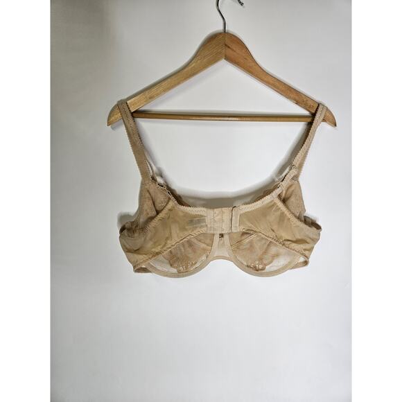Wacoal Embrace Lace Underwire Bra Size 40D Sand / Ivory - # 850279 - Picture 2 of 3